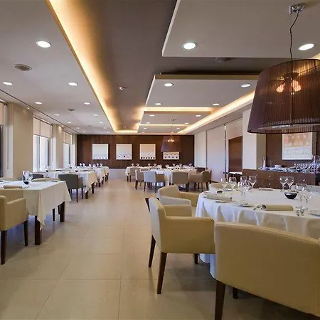 圣拉斐尔套房公寓式酒店 - 全包
